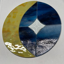 Load image into Gallery viewer, Love you to the moon, 7” diameter pre-cut glass &amp; bevel kit with pattern