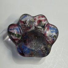 Load image into Gallery viewer, Paw magnet