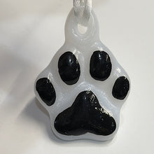 Load image into Gallery viewer, Paw Ornament