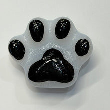 Load image into Gallery viewer, Paw magnet