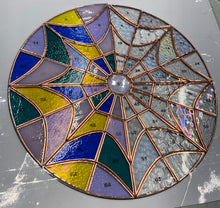 Load image into Gallery viewer, Tiny web project, 10” diameter pre-cut glass kit with pattern