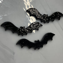 Load image into Gallery viewer, pre-cut black bats 90 COE or 96 COE, 3 pack