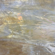 Load image into Gallery viewer, WIWO58IR wissmach medium amber &amp; white wispy iridescent 7 x 16