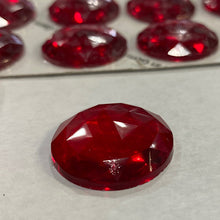 Load image into Gallery viewer, 25mm red faceted jewel