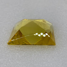 Load image into Gallery viewer, 35mm square yellow faceted jewel