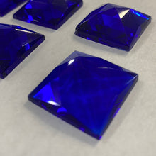 Load image into Gallery viewer, 25mm square cobalt blue faceted jewel